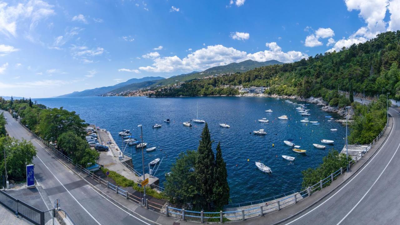 Mare Sano Plaza